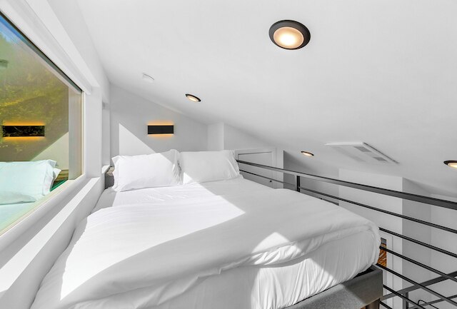 スリーク & スタイリッシュ アーバン ロフト