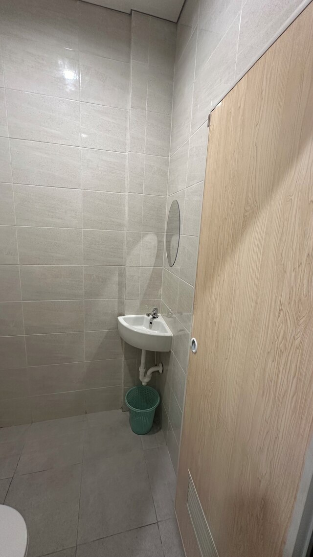 グランド ヴァローラ シリワンギ コステル