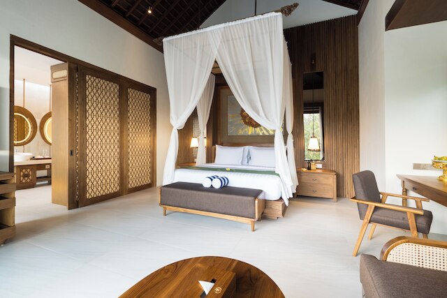 サングラロカ ウブド