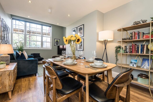 ホスト ステイ キャサリン クォーターズ