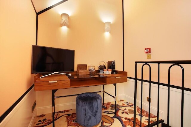 マコム フェルディナンド デュバル