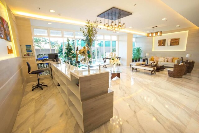 アヌヴァ レジデンス