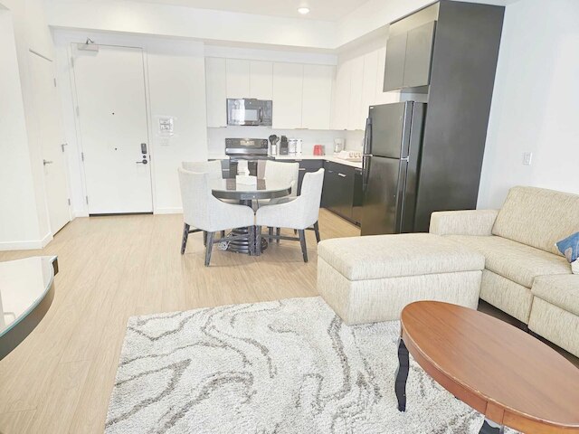 プレミア アパートメンツ イン ヴァイブレント ダウンタウン LA