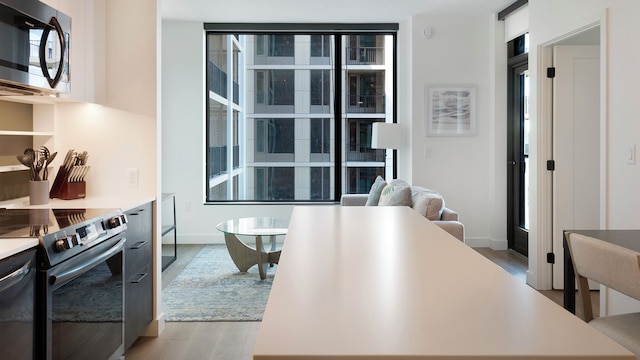 ランディング アット ブリッジ ディストリクト