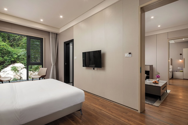 Guilin Mountain & Garden Retreat