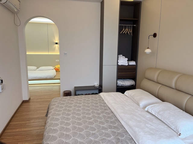 Guilin Mountain & Garden Retreat