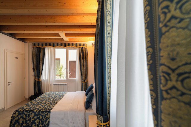 フローヴェ ルームズ ヴェニス