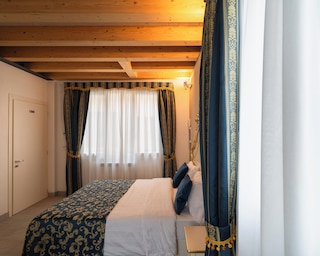 フローヴェ ルームズ ヴェニス