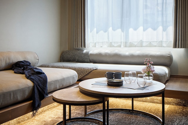 Minn 札幌大通 西18 Station