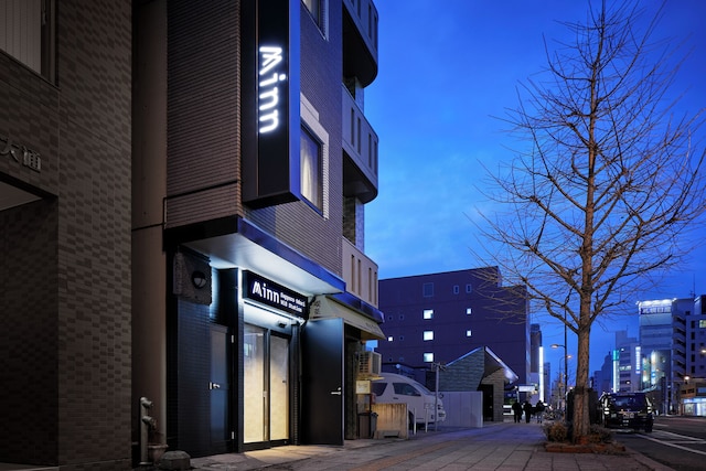 Minn 札幌大通 西18 Station