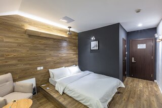 Yijian forest Tongji university branch