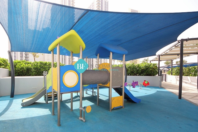 ブルームフィールド 2ベッドルーム イン ブリッジズ アル リーム