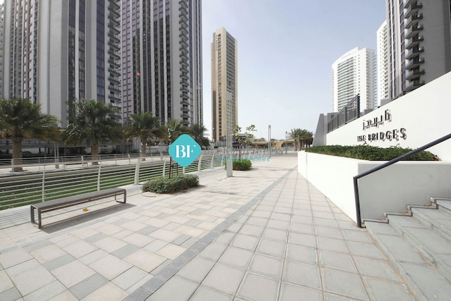 ブルームフィールド 2ベッドルーム イン ブリッジズ アル リーム