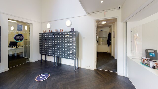 デイジー バンク