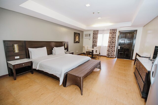 セブ ウェスタウン ラグーン-パーティーウィング