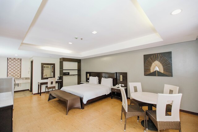 セブ ウェスタウン ラグーン-パーティーウィング