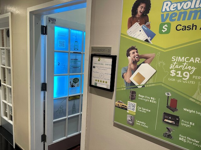 アイコニック ホテル