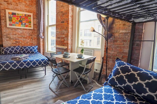 アイコニック ホテル