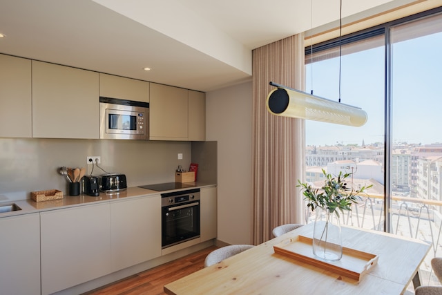 フィール ポルト フィルメザ コワーキング フラット 1 3