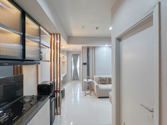 コンフォータブル ステイ アンド ストラテジック 1ベッドルーム アット グランド スンコノ ラグーン アパートメント