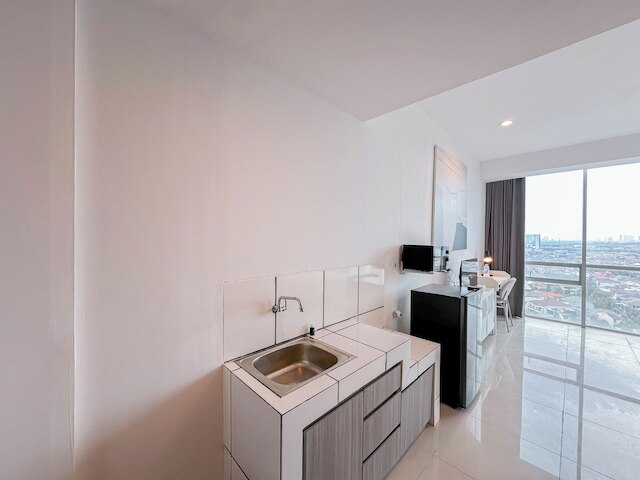 ミニマリスト スタジオ (ノー キッチン) アット ザ シティ スクエア スラバヤ アパートメント