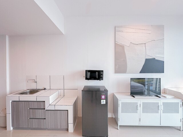 ミニマリスト スタジオ (ノー キッチン) アット ザ シティ スクエア スラバヤ アパートメント