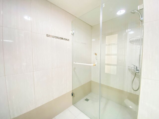 シンプリー スタジオ アパートメント タマンサリ ラ グランデ