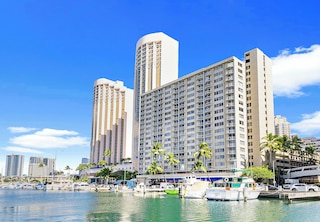 イリカイ マリーナ 1 ベッドルーム