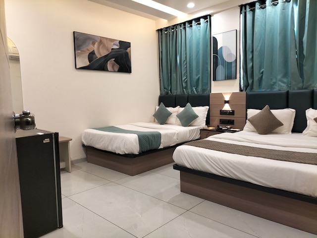 オテル パリ プラザ