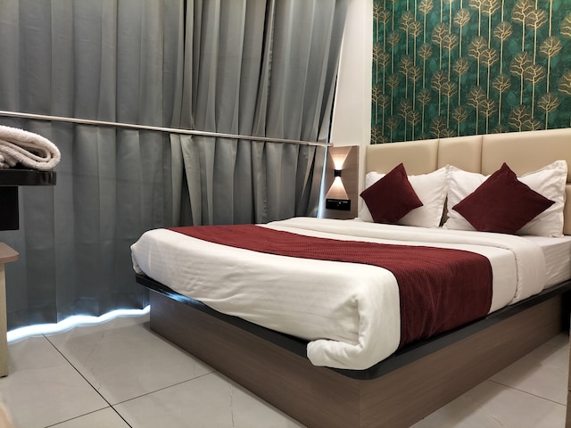 オテル パリ プラザ