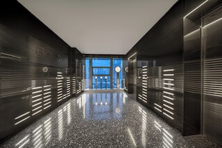 Beso Black Vinyl Fragment Hotel