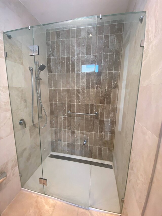 エンタイア スタジオ ウィズ バルコニー