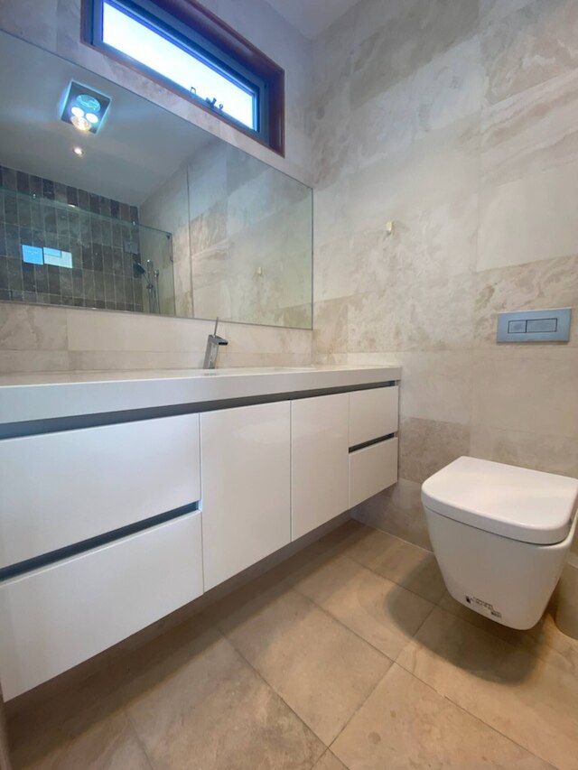 エンタイア スタジオ ウィズ バルコニー