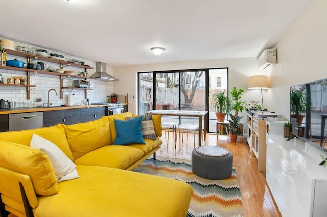 ストーンハースト バイ ローブ 2ベッドルーム アパートメント ウィズ プライベート バックヤード