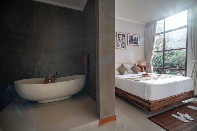 ザ スアルセナ エスケープ