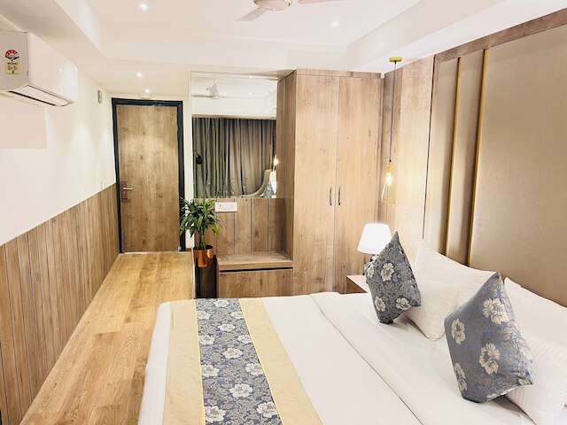 ホテル パレス イン