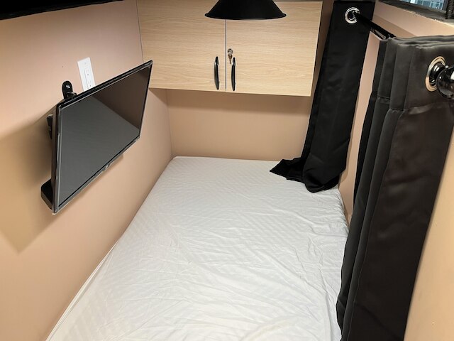 ポッド イン ホテル