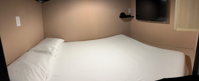 ポッド イン ホテル