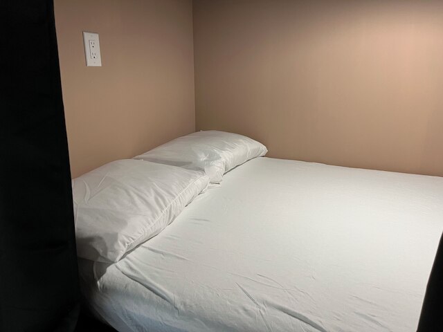 ポッド イン ホテル