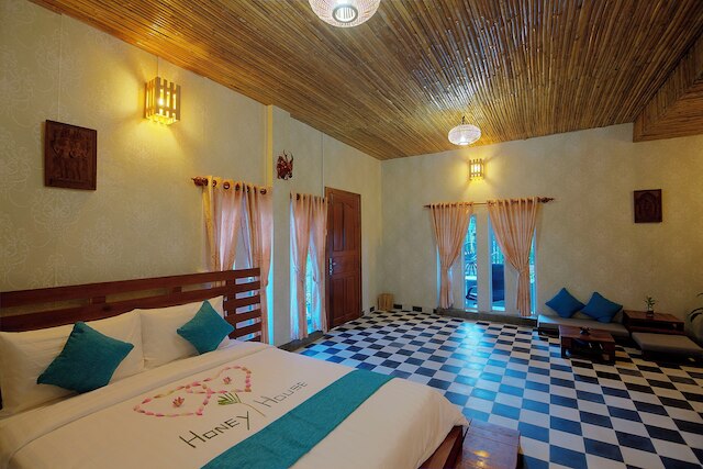 オールド クメール ハウス