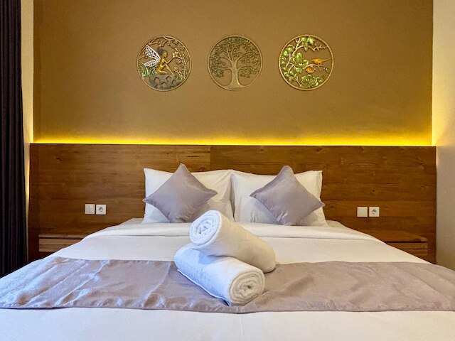 ソルバナ ヴィラズ サヌール バイ アガタ