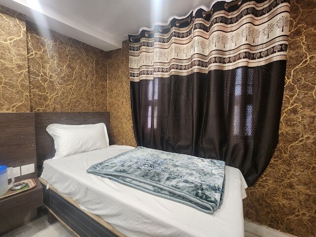 ホテル ザ ディバイン