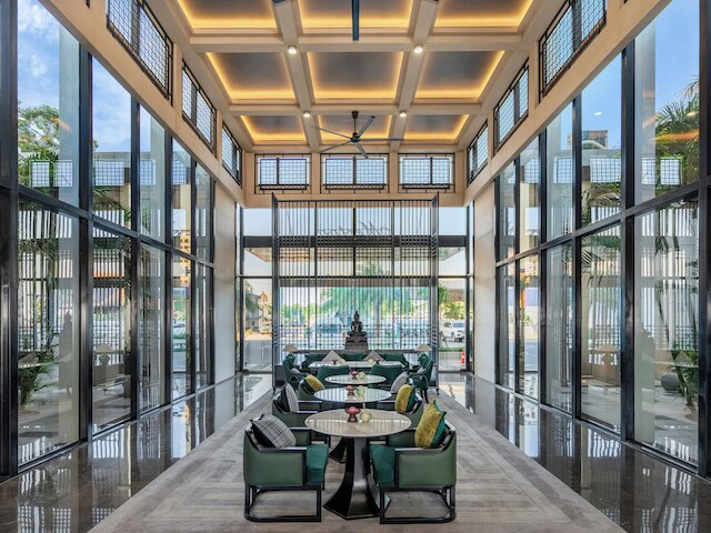 マートン ホリデー イン