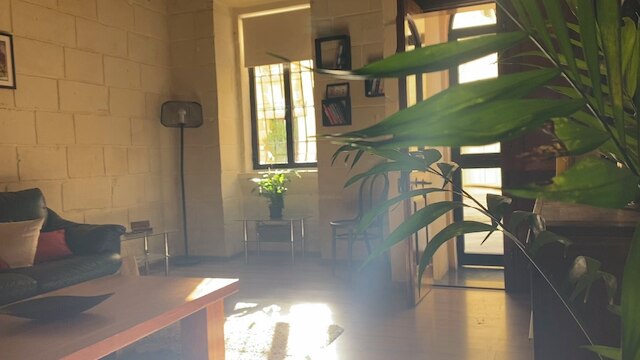 セントラル ハウス イン スリーマ ウィズ プライベートプール