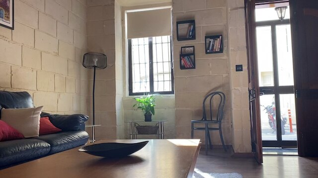 セントラル ハウス イン スリーマ ウィズ プライベートプール