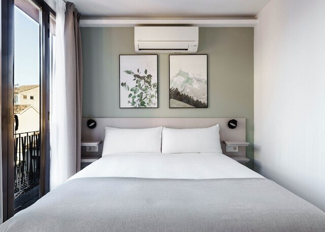 ライムホーム グラナダ カジェ ロペス ルビオ