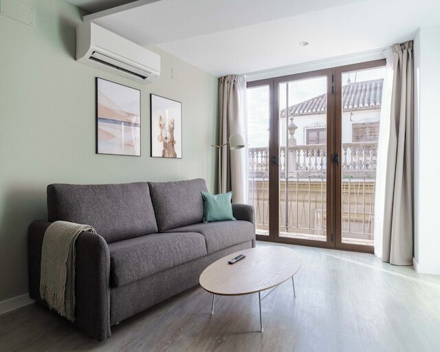 ライムホーム グラナダ カジェ ロペス ルビオ