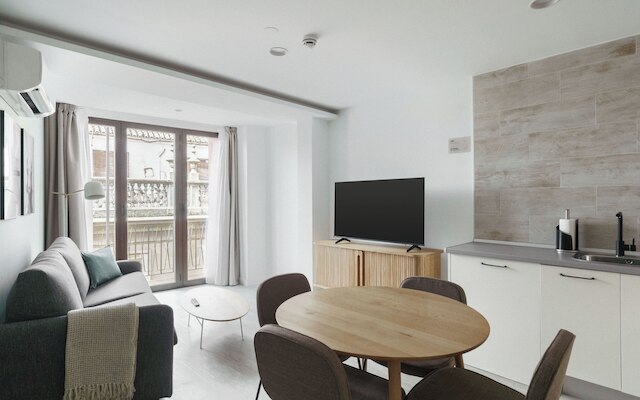 ライムホーム グラナダ カジェ ロペス ルビオ