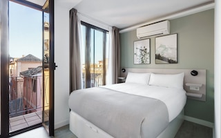 ライムホーム グラナダ カジェ ロペス ルビオ