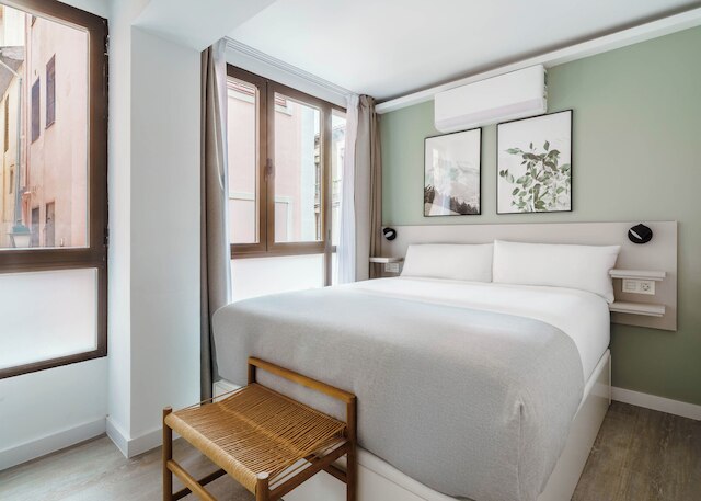 ライムホーム グラナダ カジェ ロペス ルビオ